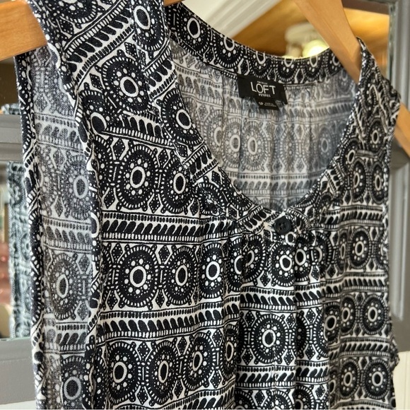 Loft By Ann Taylor Black And White Shorts Romper, Size Small - Picture 4 of 10